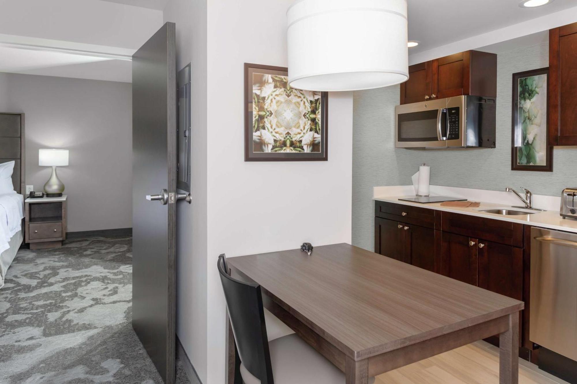 Homewood Suites By Hilton Lansing Eastwood Extérieur photo